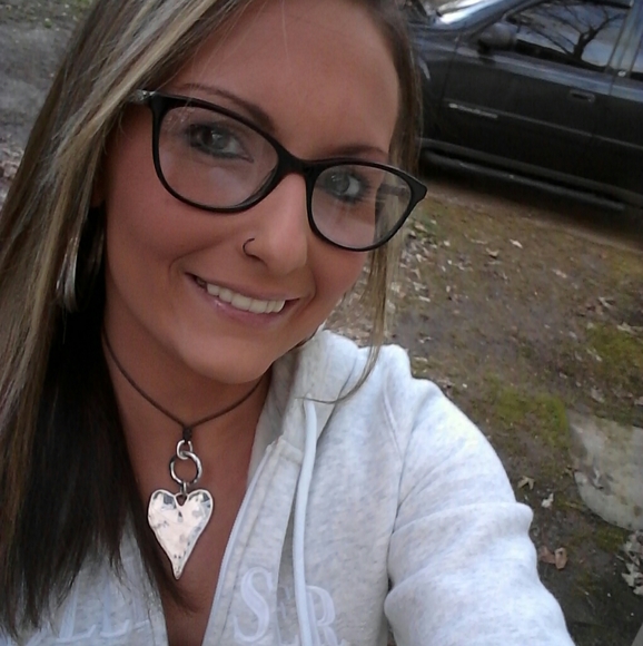 Meet your Posher, Lillie - Picture 8 of 8